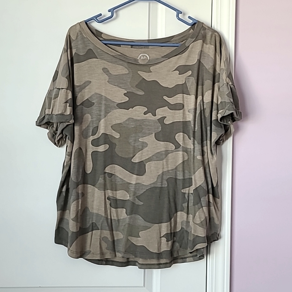 Maurices 24/7 Camo Tee XL